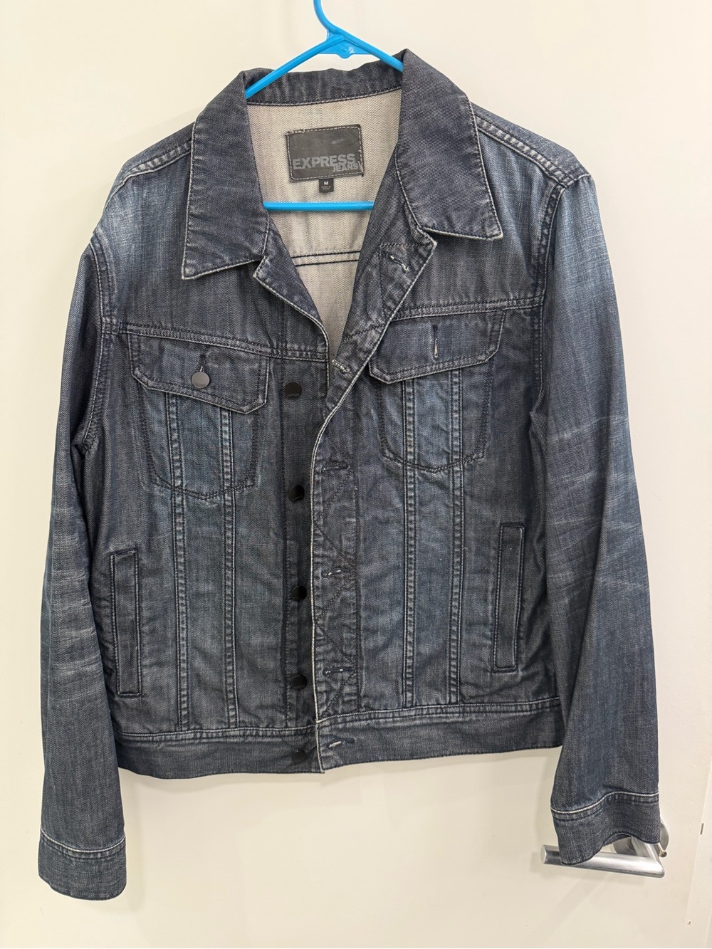 Express Men’s Washed Denim Jacket in Faded Blue